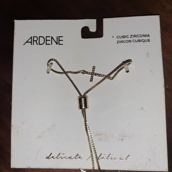 Cross bracelet - Picture 1 of 2